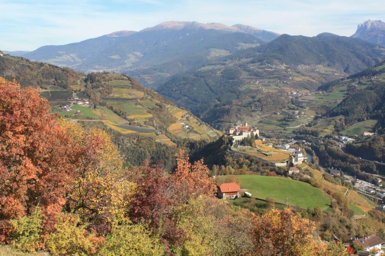 Tschott Hof Villa Villandro Eksteriør billede